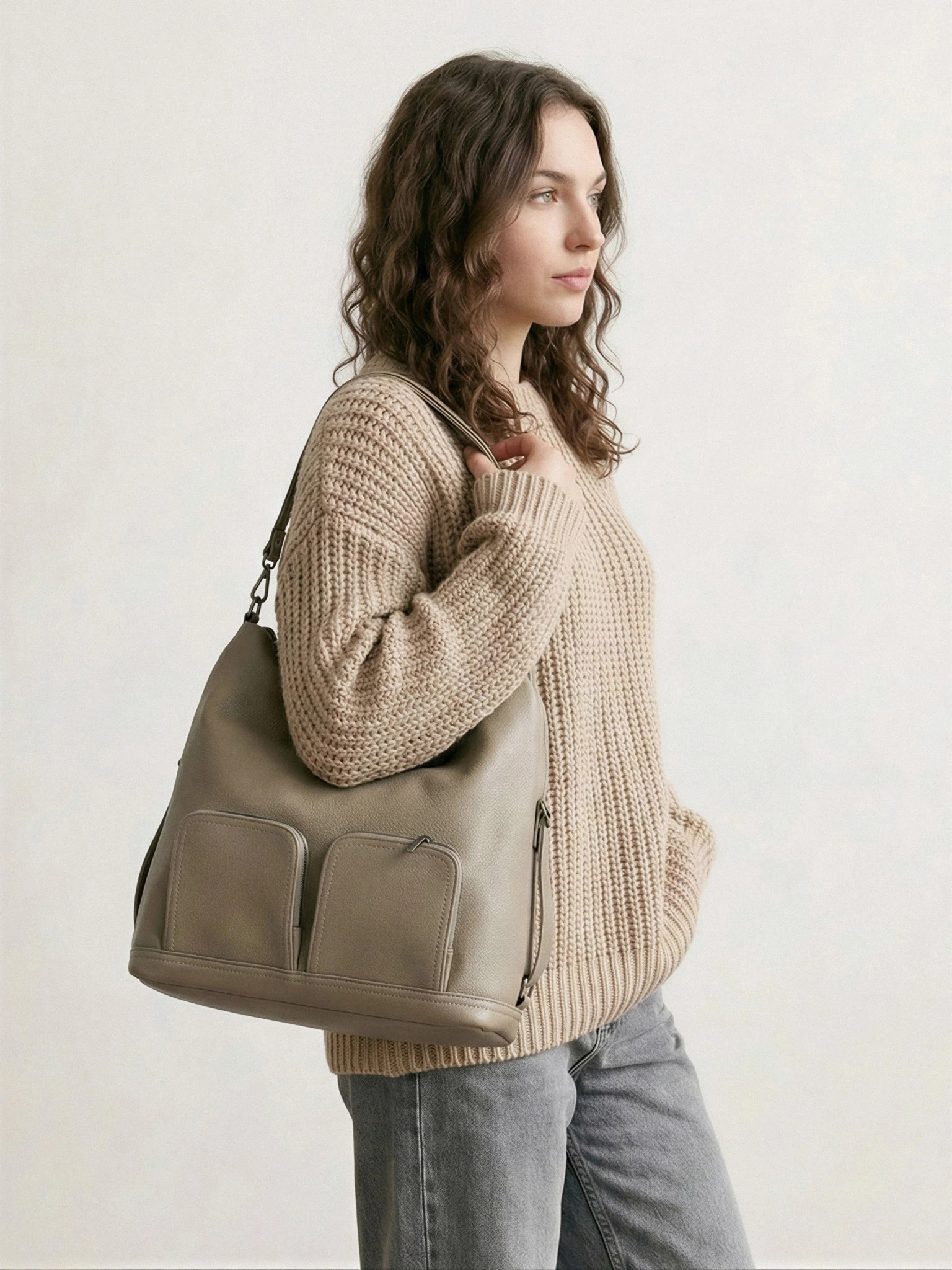 Сумка-шоппер  с регулируемыми ручками и накладными карманами в ассортименте